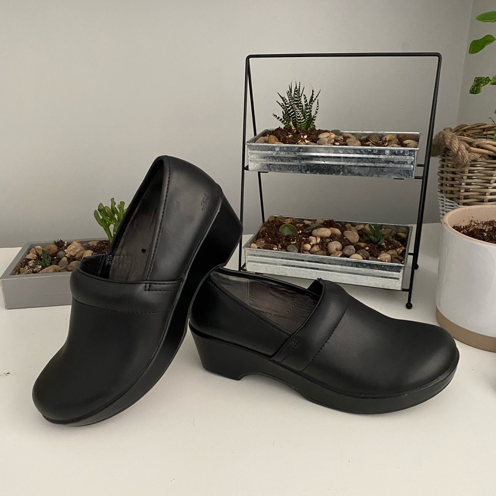 JBU by Jambu Clogs